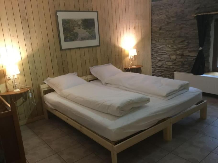 Gite Les 7 Frenes Vaux-sur-Sure Zewnętrze zdjęcie